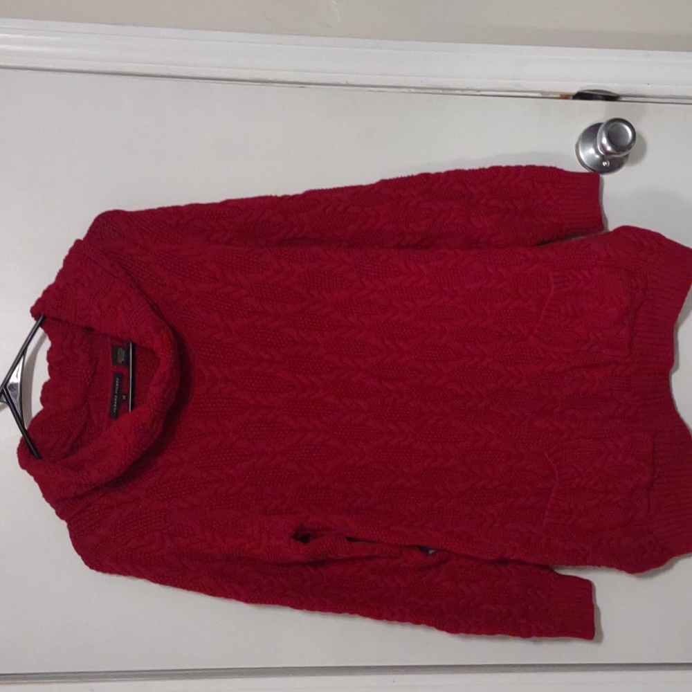 Jeanne Pierre medium 100 percent cotton pocketed cowl neck sweater.